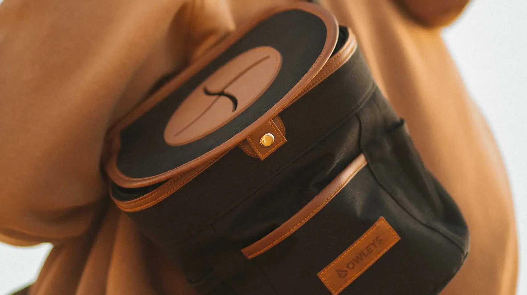 Chevrolet Suburban car trash can