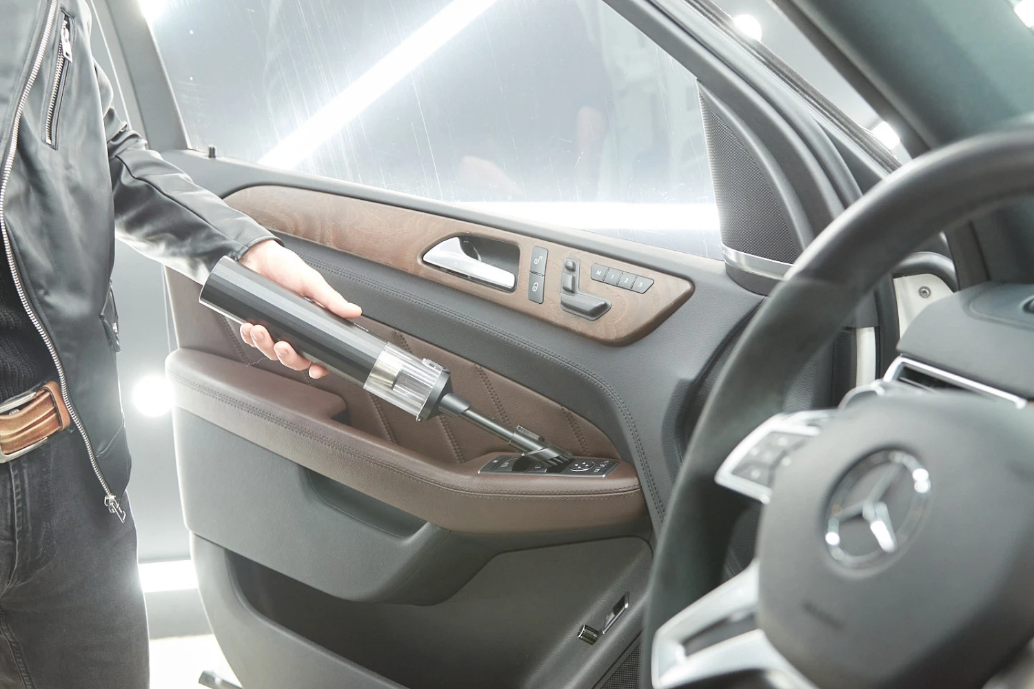 cordless handheld vacuum for Nissan Pathfinder